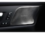 Volvo V60 T6 Plug-in hybrid AWD Ultra Dark | Trekhaak Wegklapbaar  | 20-inch Polestar Gesmede Velgen | 360º camera | Harman Kardon audio | Panoramadak | Head Up Display | Stoel- en stuurverwarming | Donkere ramen achter |