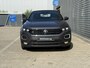Volkswagen T-Roc Cabrio 1.5 TSI 150pk DSG R-Line / Digital Cockpit Pro / Black Style / 19" LMV / Leder Vienna / Dode Hoek / Navi / Stoelverwarming **