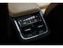 Volvo XC90 T8 Twin Engine AWD Inscription Intro Edition | Verwarmbare voorstoelen | Verwarmbaar stuurwiel | Verwarmbare achterbank | Premium audio | Panoramadak | Rondom zichtcamera | 20 inch Lichtmetalen velgen