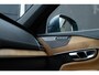 Volvo XC90 T8 Twin Engine AWD Inscription Intro Edition | Verwarmbare voorstoelen | Verwarmbaar stuurwiel | Verwarmbare achterbank | Premium audio | Panoramadak | Rondom zichtcamera | 20 inch Lichtmetalen velgen