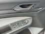Volkswagen Golf 1.5 eTSI R-Line
