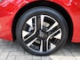 Peugeot 208 Allure 100pk Hybrid | Navigatie | All-seasons | Parkeersensoren voor & achter