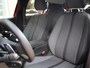 Peugeot 208 Allure 100pk Hybrid | Navigatie | All-seasons | Parkeersensoren voor & achter