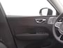 Volvo XC60 2.0 T6 Plug-in hybrid AWD Ultra Dark | Luchtvering | Bowers & Wilkins | Massage | Nappa | Stoelventilatie | 22" | 360° | Panoramadak .