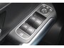 Mercedes-Benz B-klasse 180 Business Solution AMG Night pakket/Panoramadak/Navigatie/Apple carplay/Achteruitrijcamera/Parkeersensoren rondom/Dodehoek detectie/Cruise control/DAB/18'' Lichtmetalen velgen.