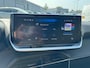 Peugeot 208 1.2 Hybrid 110 e-DCS6 Allure | Climate | Cruise | Camera V+A | Navigatie | Apple Carplay/Android Auto | | Apple Carplay/Android Auto|telefoonintegratie premium | Binnenspiegel automatisch dimmend | Camera voor