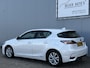 Lexus CT 200h Automaat van € 16.695,- voor € 16.195,-.