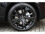 Volvo XC60 T6 Plug-in hybrid AWD Plus Black Edition | Actieve Luchtvering |Harman/Kardon Audiosysteem | 360 graden camera | Panoramisch Schuif-/Kanteldak | 21'' Lichtmetalen velgen | Voorstoelen elektrisch verstelbaar met memory functie | Sfeerverlichting | Voorstoelen verwarmbaar |