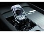 Volvo XC60 T6 Plug-in hybrid AWD Plus Black Edition | Actieve Luchtvering |Harman/Kardon Audiosysteem | 360 graden camera | Panoramisch Schuif-/Kanteldak | 21'' Lichtmetalen velgen | Voorstoelen elektrisch verstelbaar met memory functie | Sfeerverlichting | Voorstoelen verwarmbaar |