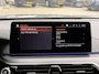 BMW 5-Serie Touring 530i M-Sport | Pano | HUD | Laser | Stoelverwarming voor + achter | Cruise | Leder | Sfeerverlichting | Achteruitrijcamera |