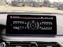 BMW 5-Serie Touring 530i M-Sport | Pano | HUD | Laser | Stoelverwarming voor + achter | Cruise | Leder | Sfeerverlichting | Achteruitrijcamera |