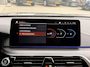 BMW 5-Serie Touring 530i M-Sport | Pano | HUD | Laser | Stoelverwarming voor + achter | Cruise | Leder | Sfeerverlichting | Achteruitrijcamera |