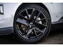 Polestar 4 Long Range Dual Motor AWD 100 kWh | Pilot | Plus | 360 camera | Pixel LED koplampen | Harman Kardon audio | 21" Sport in Hoogglans Zwart | Getint glas |