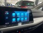 Volkswagen Golf Variant 1.0 eTSI Life | Elektrische Trekhaak | Ad cruise control | Apple Carplay/Android | Camera | Led Luxe uitgevoerd