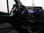 Mercedes-Benz Sprinter 319 CDI Aut. | L2 H2 | Pro | 2024 Registratie | 3500 KG. AHW | LM Velgen | 3-zits | LED | Parkeercamera | Carplay | Trekhaak | BPM-Vrij |