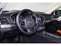 Volvo XC90 T8 Recharge AWD Ultra Bright - LONG RANGE - Panorama/schuifdak - IntelliSafe Assist & Surround - Harman/Kardon audio - Adaptieve LED koplampen - Parkeercamera achter - Verwarmde voorstoelen, stuur & achterbank - Parkeersensoren voor & achter - Elektr. bedienb. voorstoelen met geheugen - Head up display - Draadloze tel. lader - 20' LMV