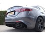 Alfa Romeo Giulia 2.9 V6 Quadrifoglio | Carbon | Harman & Kardon | Camera | Stoel+Stuurverwarming | Memory | Keyless | Alarm | Navi