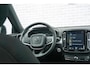 Volvo XC40 1.5 T3 Momentum Pro | Panorama-schuifdak | Camera | Harman & Kardon | LED Koplampen | Zwarte Hemel |