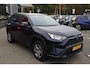 Toyota RAV4 2.5 HYBRID NL-AUTO FACELIFT NAVI AD-CRUISE APPLE/ANDROID PRIVCAY-GLASS BLUETOOTH DAB+ 17"LMV