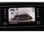 SEAT Ateca 1.0 EcoTSI Style Business Intense (PARKEERSENSOREN, CRUISE CONTROL, NAVIGATIE, CARPLAY, NL-AUTO, GOED ONDERHOUDEN)