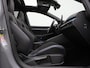 Volkswagen Golf 1.5 eTSI 150 pk DSG R-Line Edition | Panoramadak | Rondomzicht camera | IQ Light | Head-up display