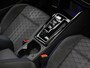 Volkswagen Golf 1.5 eTSI 150 pk DSG R-Line Edition | Panoramadak | Rondomzicht camera | IQ Light | Head-up display
