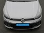 Volkswagen Golf 1.5 eTSI 150 pk DSG R-Line | Panoramadak | Rondomzicht camera | IQ Light | Head-up display