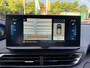 Peugeot 3008 1.6 Plug-in Hybrid Allure 195PK | PDC | Navi | Voorstoelen verwarmd | 18' Lichtmetalen velgen | All season banden | Verwarmbare voorruit