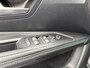 Peugeot 3008 1.6 Plug-in Hybrid Allure 195PK | PDC | Navi | Voorstoelen verwarmd | 18' Lichtmetalen velgen | All season banden | Verwarmbare voorruit