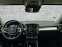 Volvo XC40 2.0 T4 Momentum Pro | 1800KG trekgewicht  | Stoel verwarming | Parkeersensoren V+A | Camera | Keyless start | Volvo on Call | Elektrische Achterklep |