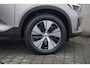 Volvo XC40 1.5 T4 Plug-in hybrid Plus Bright Dode Hoek Detectie| Apple Carplay/Android Auto | Verwarmbare Voorstoelen | Keyless Entry