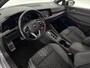 Volkswagen Golf Golf Variant 1.5 eTSI R-Line | Pano | Sfeerverl. | Stuur/Stoelverw. l Camera | Trekh.  | LED | Carplay l NAP