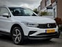 Volkswagen Tiguan 1.4 TSI AUT6 eHYBRID R-LINE + NW-MODEL VOL-LEDER DIGI-DASH AIRCO IQ-DRIVE PARK-ASSIST LED LMV PDC