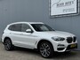 BMW X3 xDrive20i High Executive van € 30.895,- voor € 29.945,-.