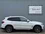 BMW X3 xDrive20i High Executive van € 30.895,- voor € 29.945,-.