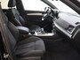 Audi Q5 50 TFSI e S edition | Panoramadak | 360 camera | Dodehoek detectie | LED matrix verlichting | Stoelverwarming | Parkeerasisstent | 3-zone airco | Navigatie Plus |