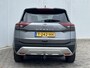 Nissan X-Trail 1.5 e-4orce Tekna 4WD 7p. Automaat / Trekhaak (Trekgewicht 1.650kg) / HUD / Stuur- en Stoelverwarming voor en achter / 360° Camera / Adaptieve Cruise Control / Elektrisch Verstelbare Bestuurdersstoel en Passagiersstoel met geheugenset / Climate Control / Keyless Entry & Start / Apple Carplay & Android Auto / Parkeersensoren voor + achter / Elektrische Achterklep / Navigatie full map