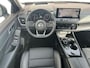 Nissan X-Trail 1.5 e-4orce Tekna 4WD 7p. Automaat / Trekhaak (Trekgewicht 1.650kg) / HUD / Stuur- en Stoelverwarming voor en achter / 360° Camera / Adaptieve Cruise Control / Elektrisch Verstelbare Bestuurdersstoel en Passagiersstoel met geheugenset / Climate Control / Keyless Entry & Start / Apple Carplay & Android Auto / Parkeersensoren voor + achter / Elektrische Achterklep / Navigatie full map