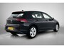 Volkswagen Golf 1.0 eTSI Comfortline Automaat (SFEERVERLICHTING, DIGITALE COCKPIT, CAMERA, CARPLAY, MASSAGE STOELEN, 1e EIGENAAR)