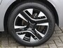 Peugeot 208 100pk Hybrid Allure | Navigatie | Parkeersensoren Voor/Achter | Stoelverwarming | LED lampen | Climate | 16"LMV | AUTOMAAT