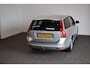Volvo V50 2.0 145pk BNS Pro Edition Trekhaak 1350kg/ Cruise/ Leer/ PDC/ LMV