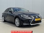 Lexus IS 300h Hybrid Luxury Line|NL-Auto|Schuifdak|LED