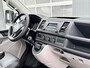 Volkswagen Transporter 2.0 TDI L1H1 Pick up open laadbak Airco Bluetooth trekhaak 2200kg trekgewicht 1e eigenaar Dealer onderhouden Euro 6 P-up Bakwagen Doka Pritsche Ahk 2500kg