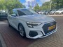 Audi A3 Sportback 30 TFSI S edition / LED / S-Line Interieur & Exterieur / Navigatie / Camera / Donker Glas / 17" LMV