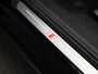 Audi Q4 Sportback e-tron 45 quattro S Edition 82 kWh l Adaptive Cruise Control l MMI navigatie plus MMI touch l SONOS Premium l Stoelverwarming voorin l Apple Carplay / Android Auto l Lichtpakket plus ambient light l Voorverwarming en -ventilatie l Automatische airconditioning l Matrix-ledkoplampen l Parkeerhulp achter l Audi drive select l Dimbare binnenspiegel l