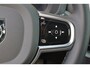 Volvo XC60 T8 Recharge AWD Plus Dark - LONG RANGE - Panorama/schuifdak - IntelliSafe Assist & Surround - 360º Camera - Harman/Kardon audio - Adaptieve LED koplampen - Verwarmde voorstoelen, stuur & achterbank - Parkeersensoren voor & achter - Elektr. bedienb. voorstoelen met geheugen - Draadloze tel. lader - Extra getint glas - 20' LMV