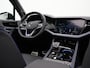 Volkswagen Touareg 3.0 TSi eHybrid 463 pk tiptronic 4MOTION R | Panoramadak | Trekhaak | Puglia Leder | Nachtzicht | Head-Up Display | Geheugenstoelen | Dynaudio