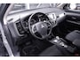 Mitsubishi Outlander 2.0 PHEV Executive Edition AWD private-glas intro-pakket style-pakket cruise-controle navigatie camera PDC v+a trekhaak Bi-Xenon