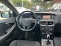 Volvo V40 1.5 T2 Momentum // CRUISE CONTROL // CLIMA // NAVI // PARKEERSENSOREN // TREKHAAK //