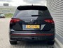 Volkswagen Tiguan 1.5 TSI R-Line Business+ / R-Line Interieur + Exterieur / Black Style / Panoramadak / Digitale Cockpit / Parkeersensoren V+A / Stuur + Stoelverwarming